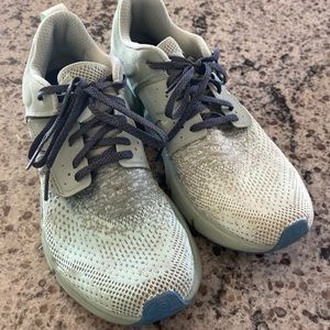 Salomon Predict-Soc road running shoes